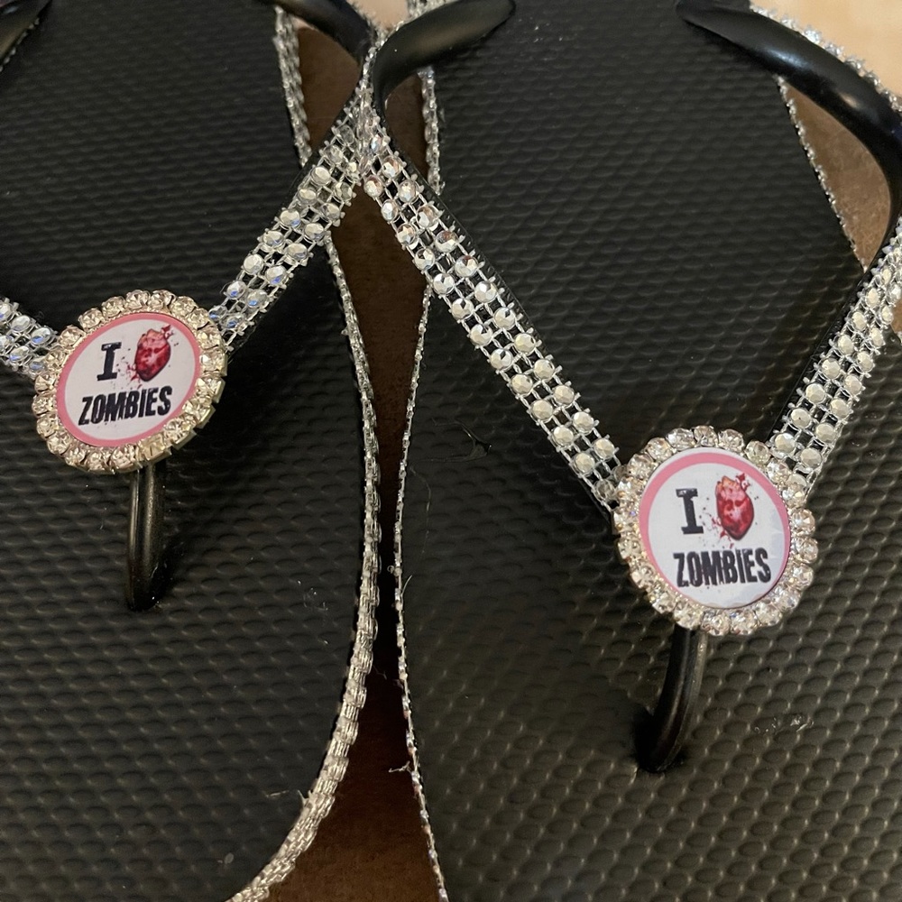 I love zombies sandals